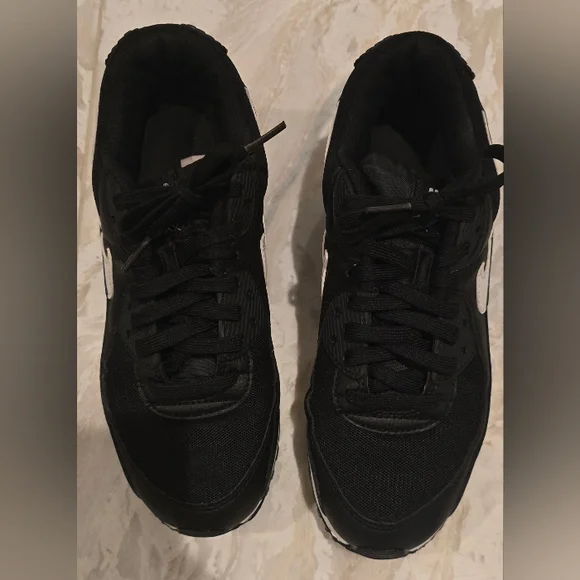 Nike Air Max Black & White Sneakers - Picture 8 of 12